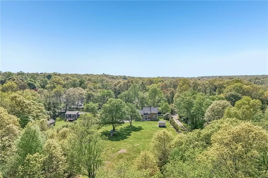 40 Sylvia Road Tiverton RI 02878