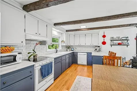 40 Sylvia Road Tiverton RI 02878