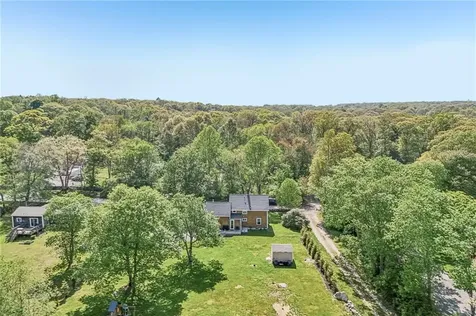 40 Sylvia Road Tiverton RI 02878