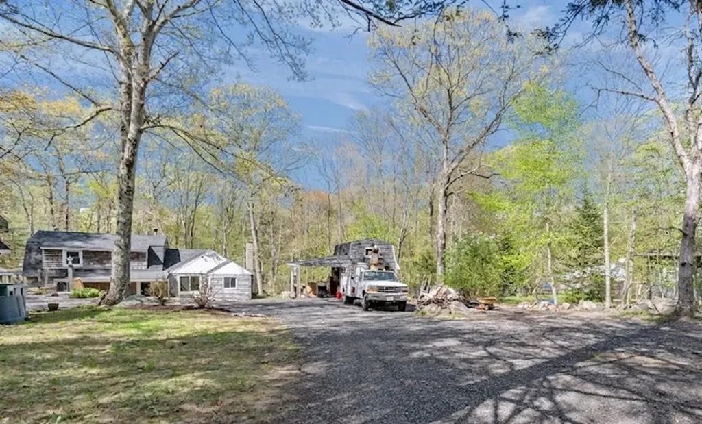 343 Hope Furnace Road Scituate RI 02831