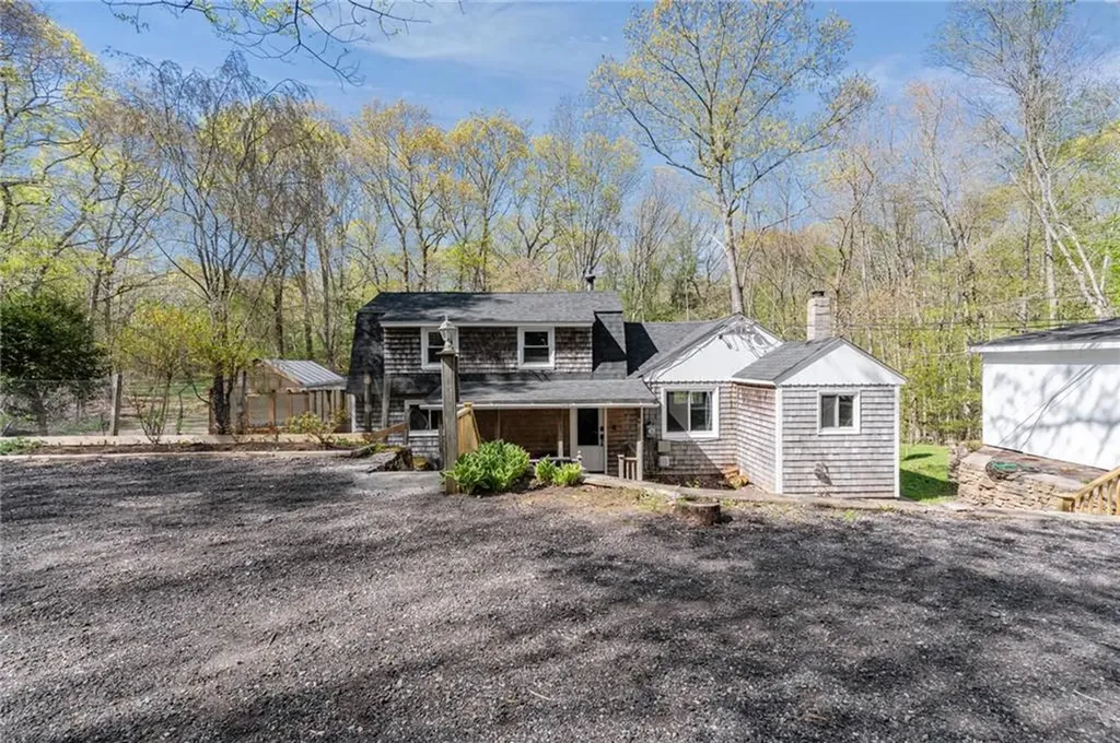 343 Hope Furnace Road Scituate RI 02831