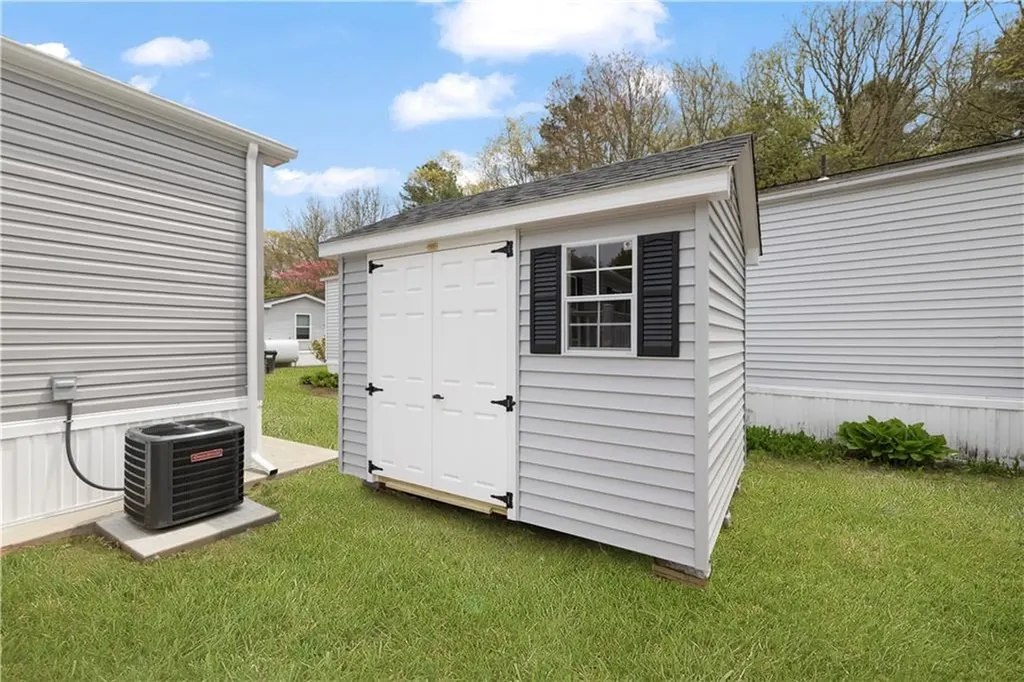 6 Foxtrot Drive Charlestown RI 02814