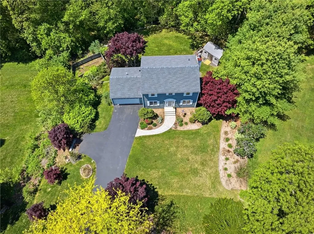 130 Village Hill Lane North Kingstown RI 02852