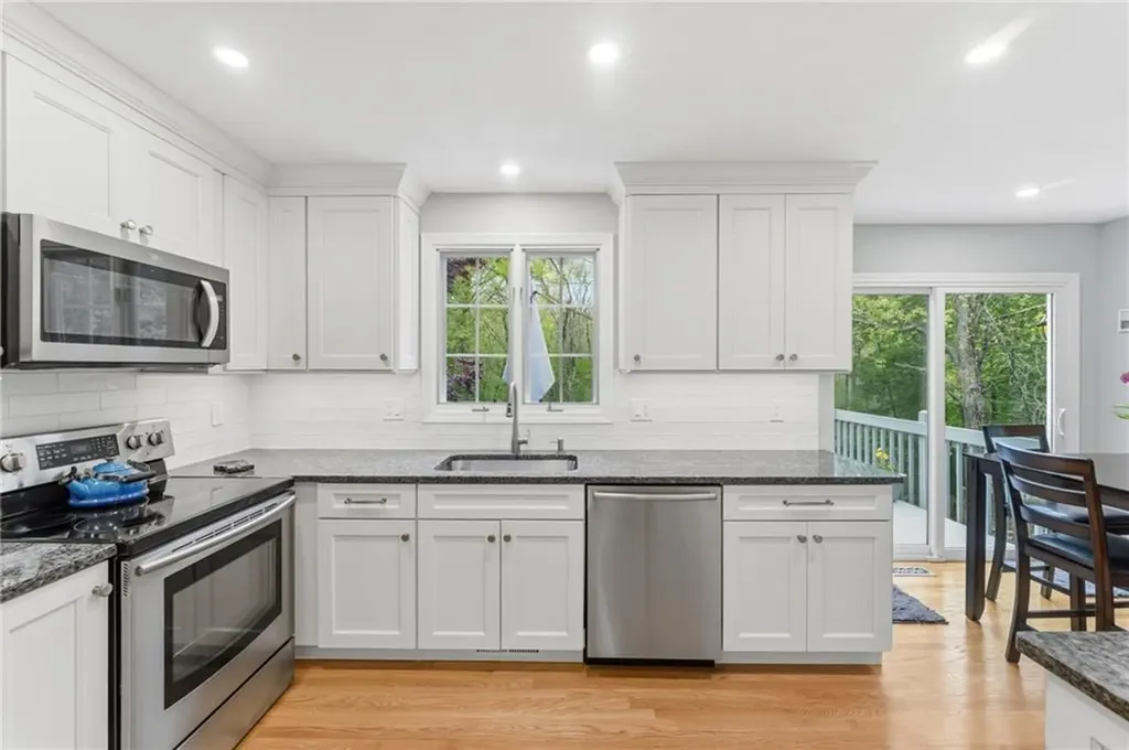 130 Village Hill Lane North Kingstown RI 02852