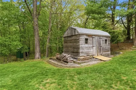130 Village Hill Lane North Kingstown RI 02852
