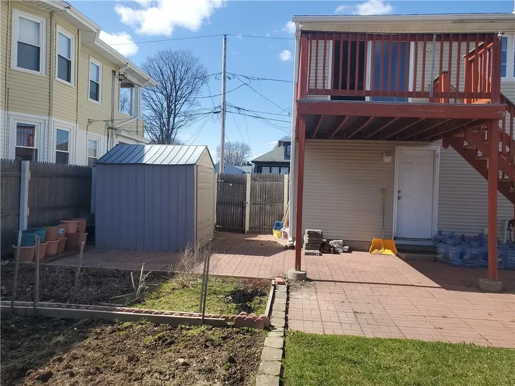 35 Ferncliff Avenue North Providence RI 02911