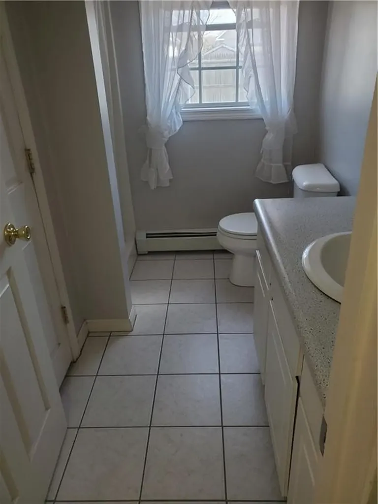 35 Ferncliff Avenue North Providence RI 02911