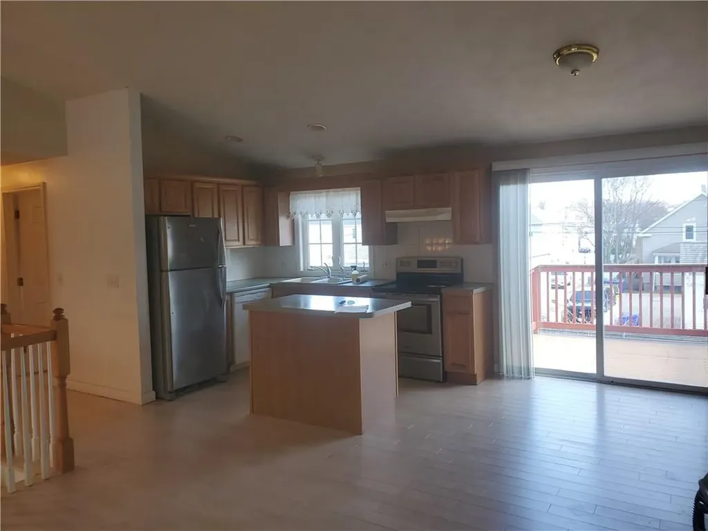 35 Ferncliff Avenue North Providence RI 02911