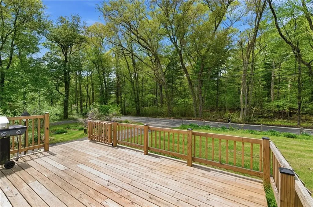 105 William Henry Road Scituate RI 02857