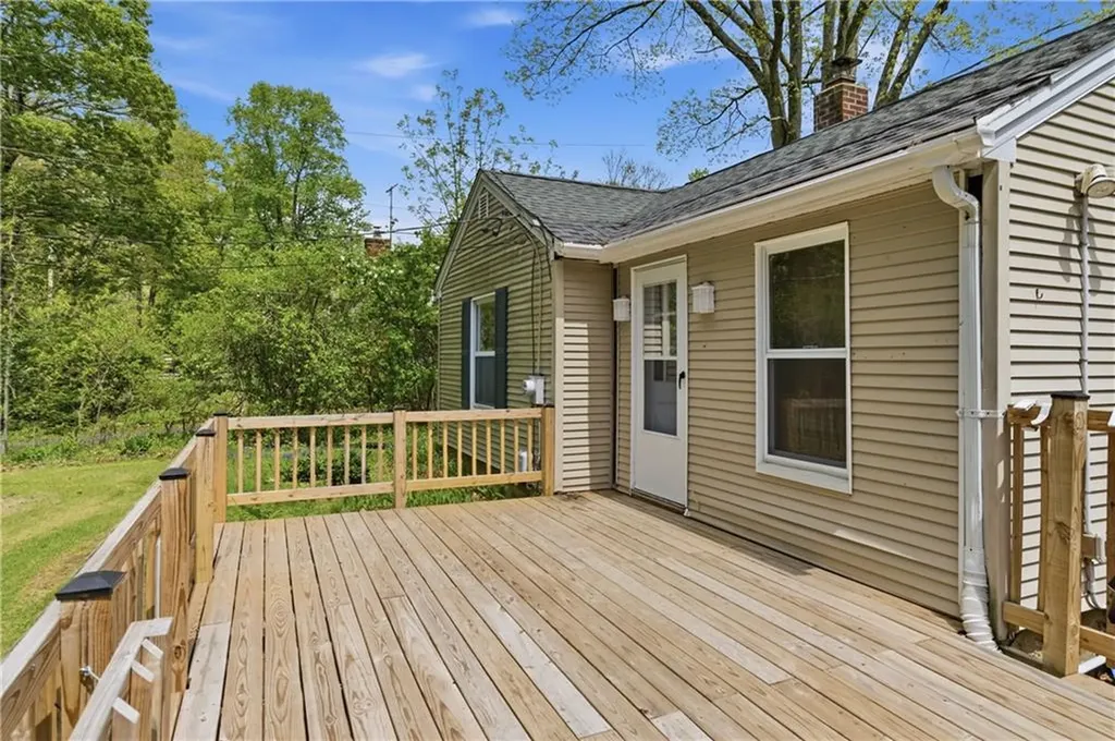 105 William Henry Road Scituate RI 02857