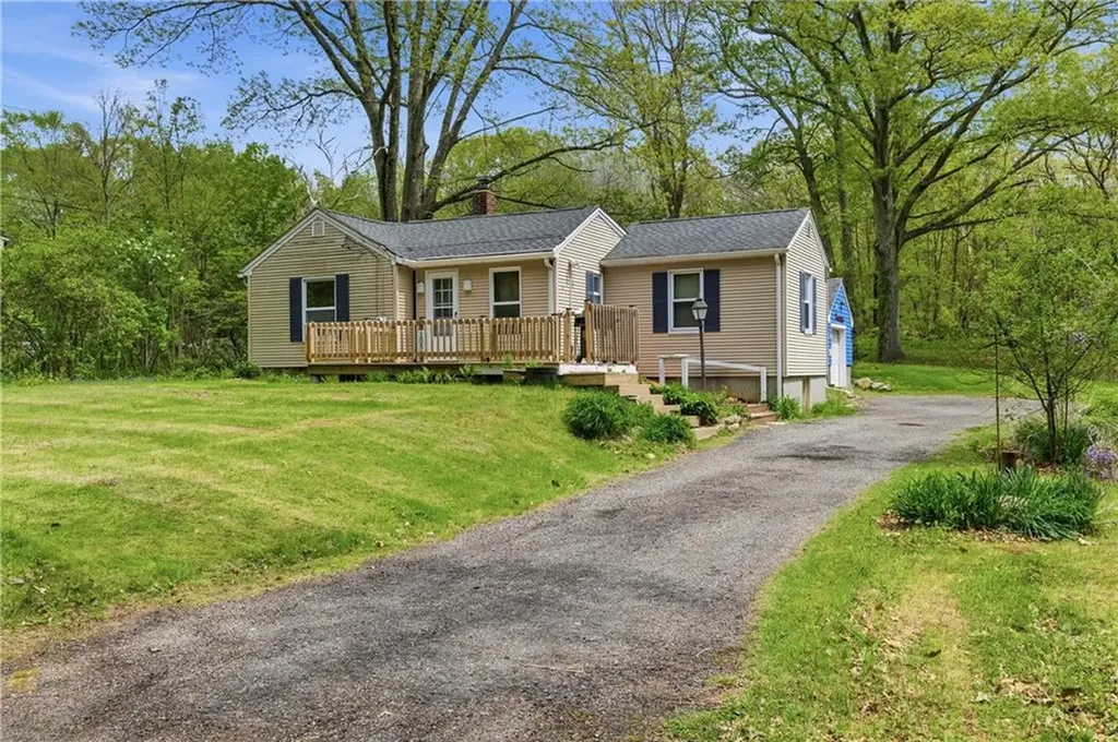 105 William Henry Road Scituate RI 02857