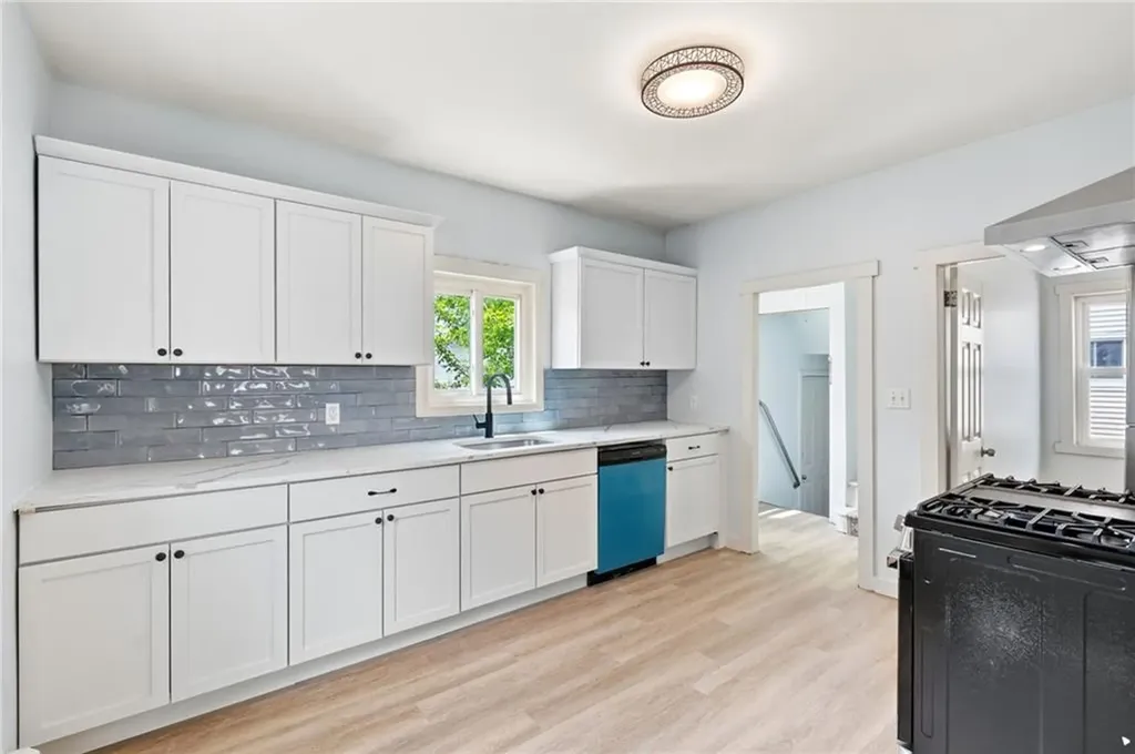 35 Lawrence Street Providence RI 02909