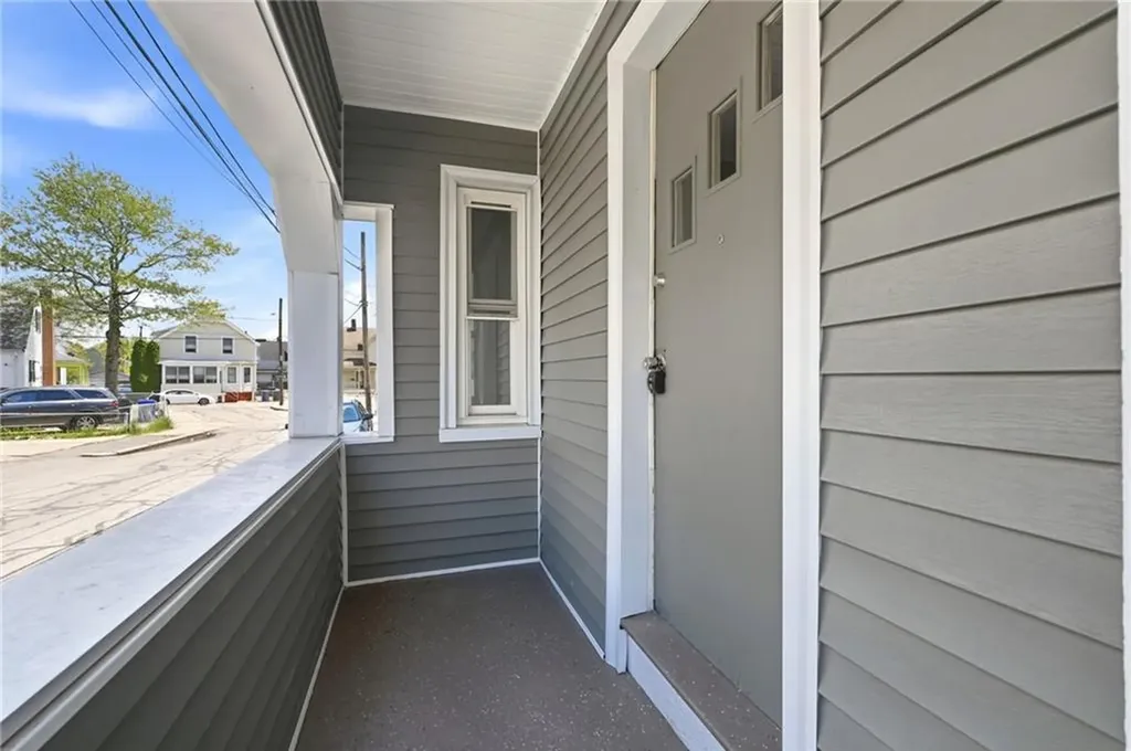 35 Lawrence Street Providence RI 02909