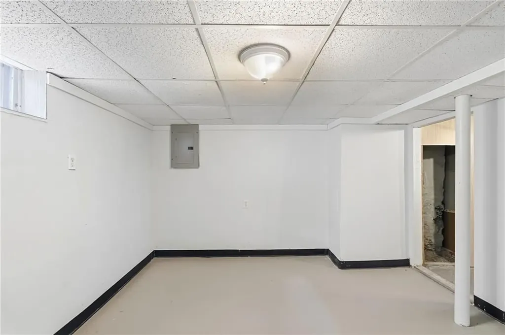 35 Lawrence Street Providence RI 02909