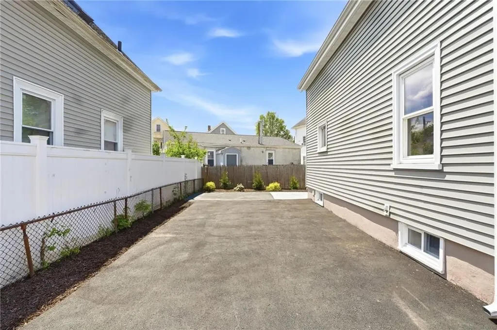 35 Lawrence Street Providence RI 02909