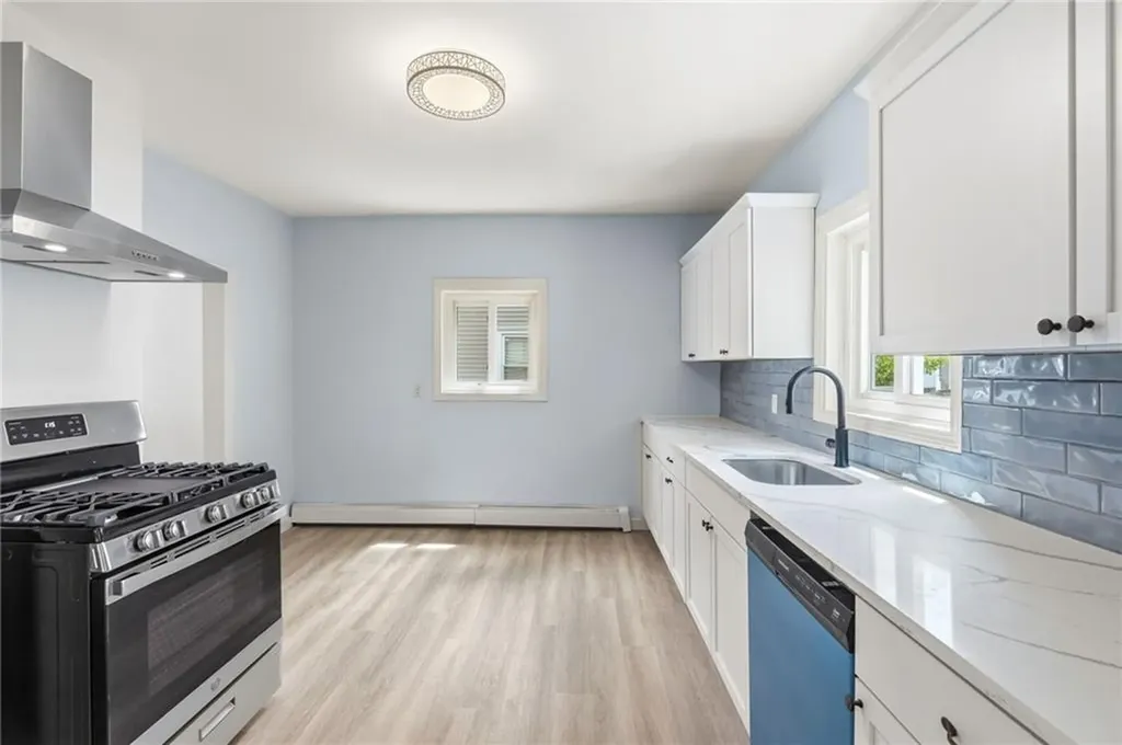 35 Lawrence Street Providence RI 02909