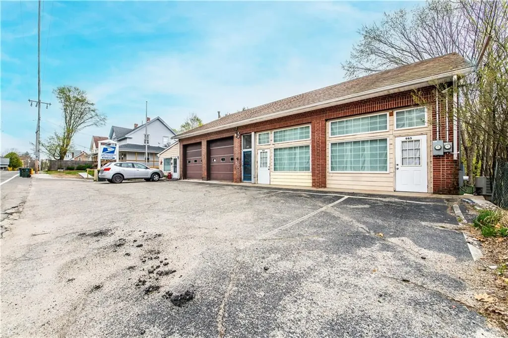 963 969 Victory Highway Burrillville RI 02839