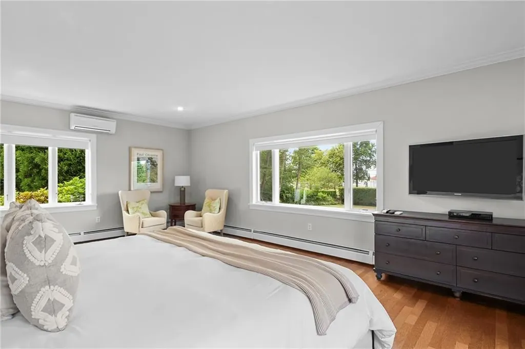 1 Harborview Drive Newport RI 02840