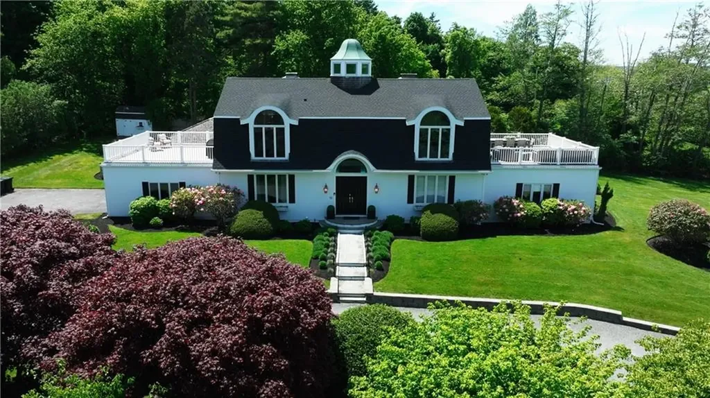 1 Harborview Drive Newport RI 02840