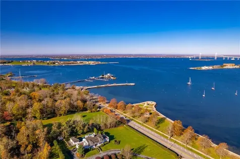 1 Harborview Drive Newport RI 02840