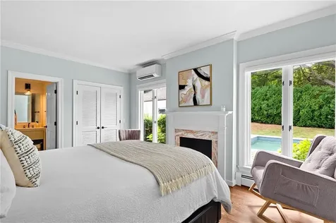 1 Harborview Drive Newport RI 02840