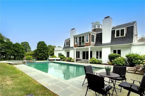 1 Harborview Drive Newport RI 02840