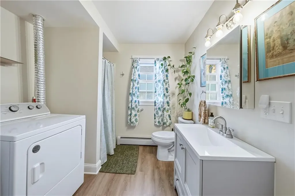 27 Barney Street Warren RI 02885