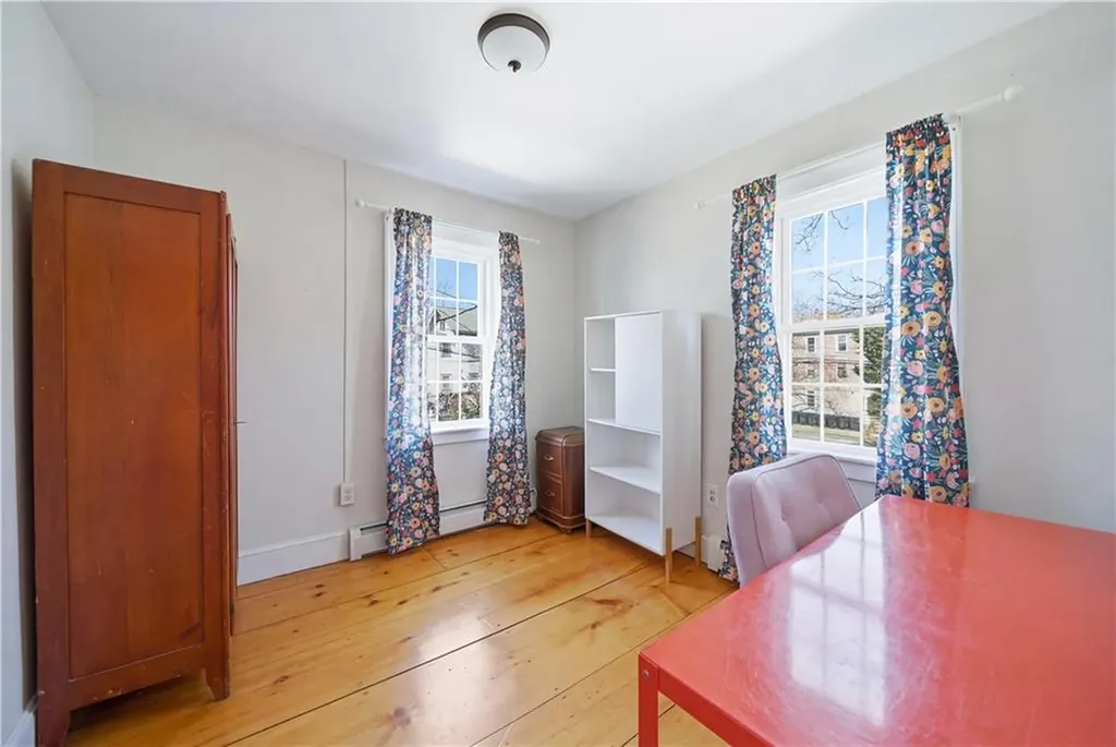 27 Barney Street Warren RI 02885