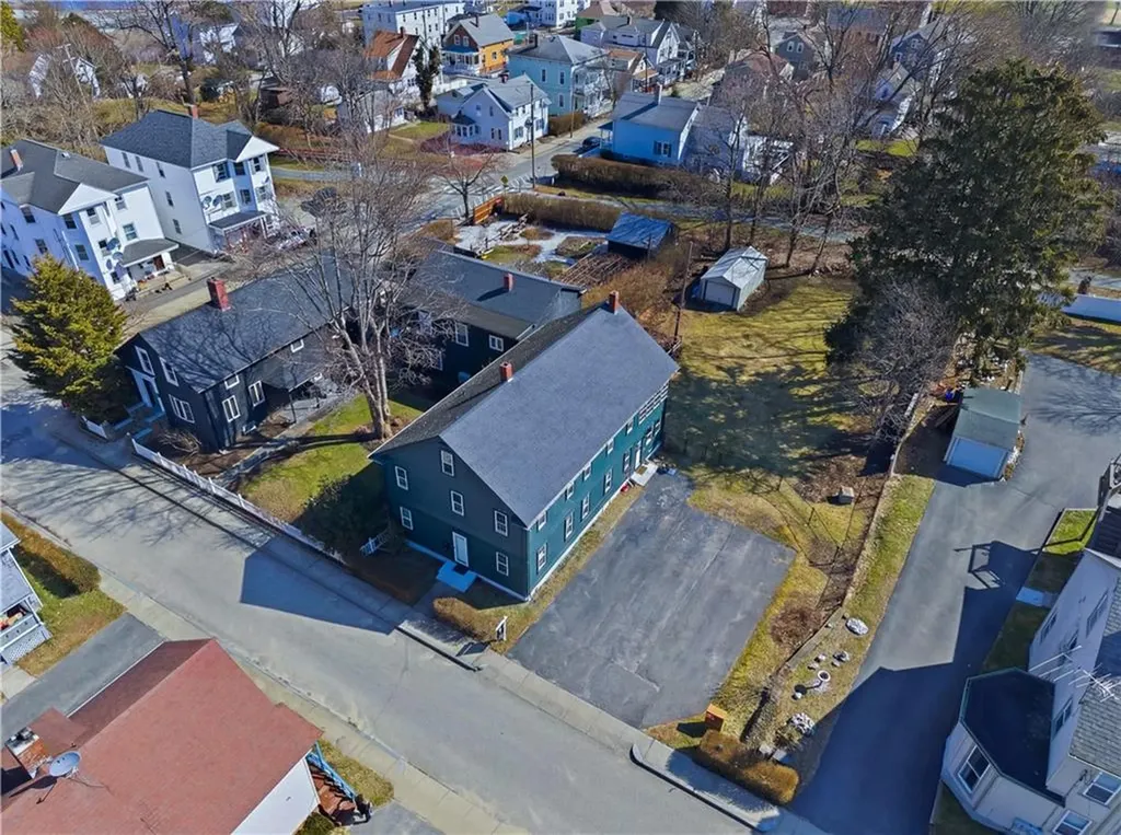 27 Barney Street Warren RI 02885