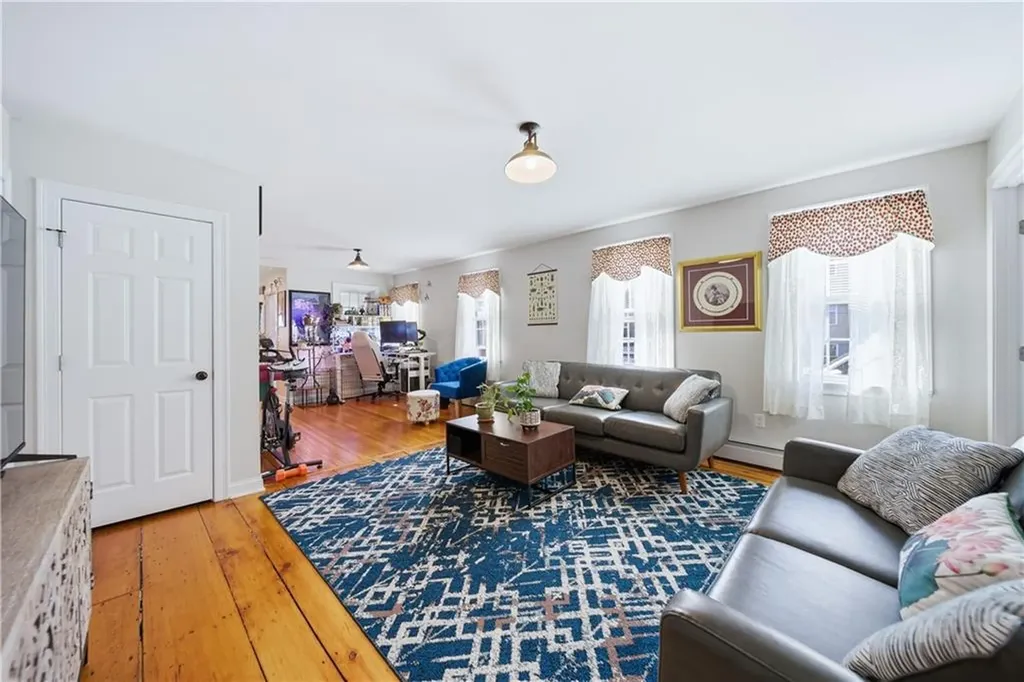 27 Barney Street Warren RI 02885