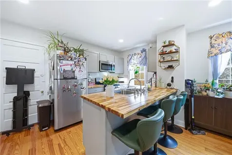 27 Barney Street Warren RI 02885