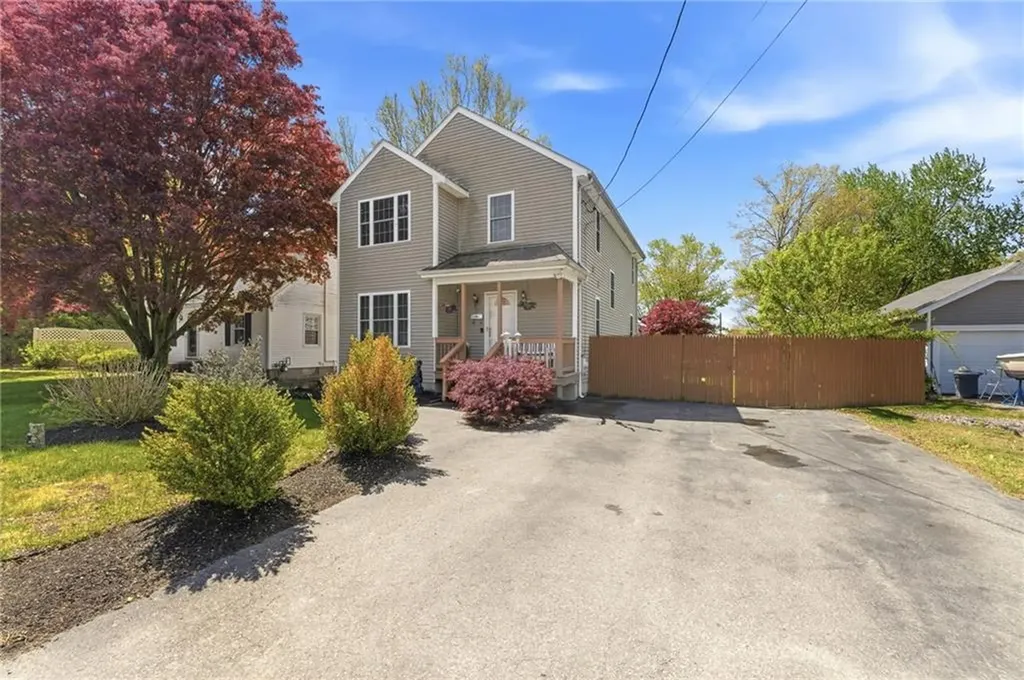 61 Metropolitan Avenue Cranston RI 02920