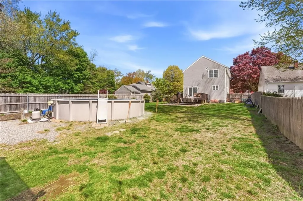 61 Metropolitan Avenue Cranston RI 02920