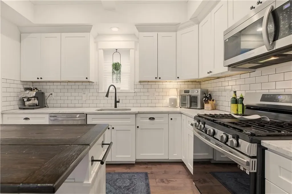 269 Bellman Avenue Warwick RI 02889