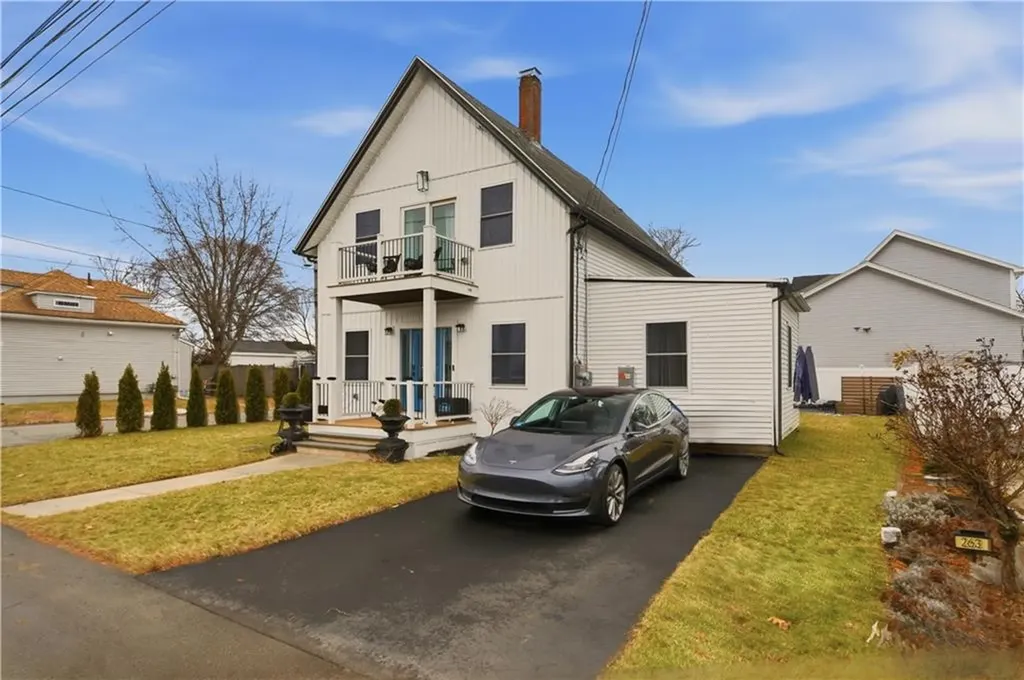 269 Bellman Avenue Warwick RI 02889