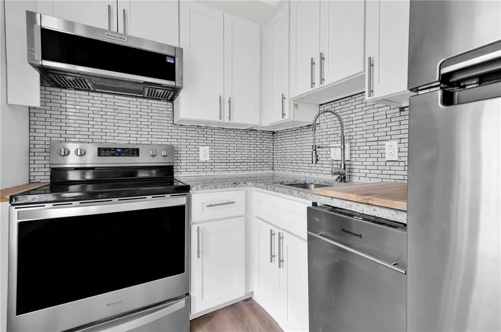 173 Congdon Street Providence RI 02906