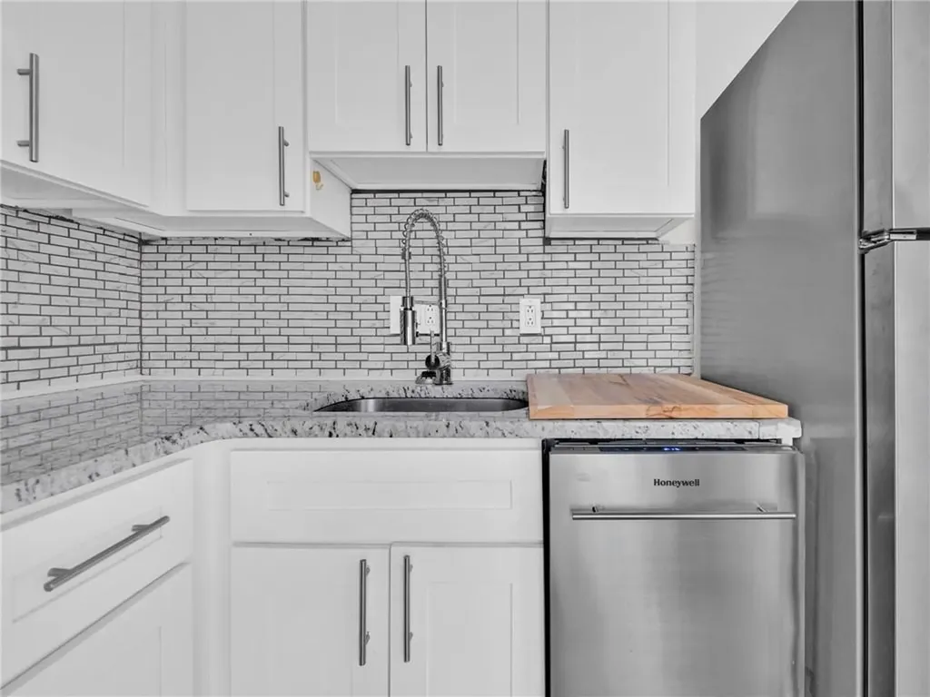 173 Congdon Street Providence RI 02906