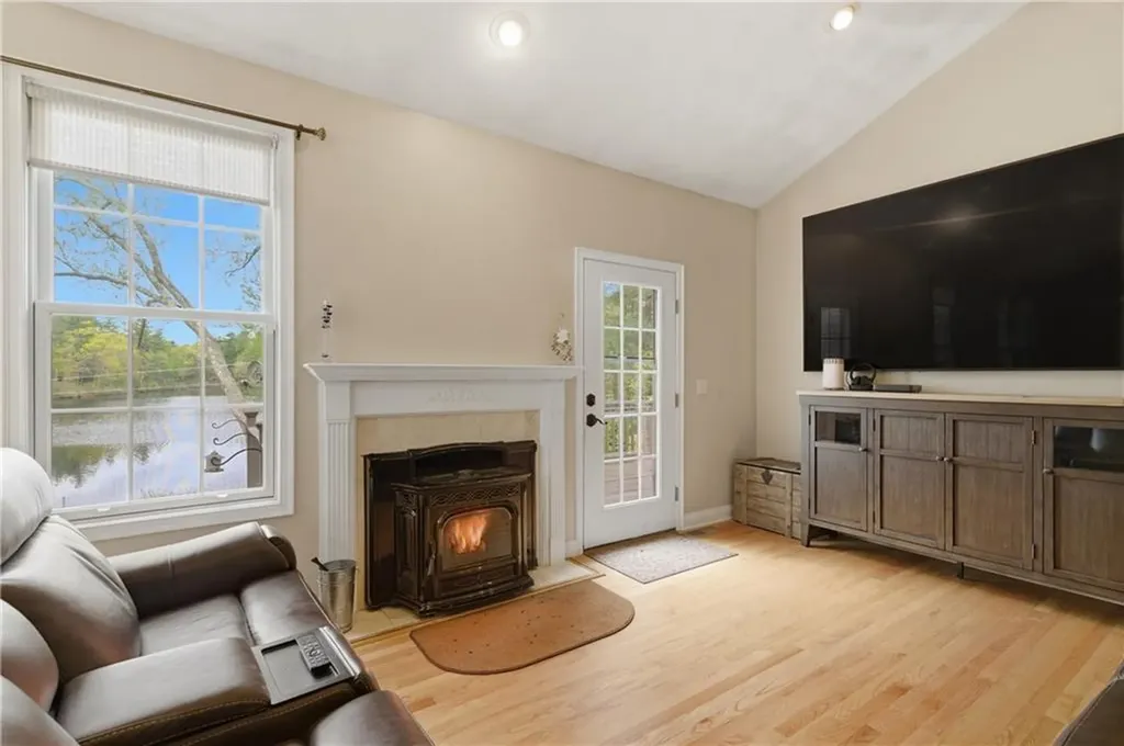 122 Spring Grove Road Glocester RI 02814