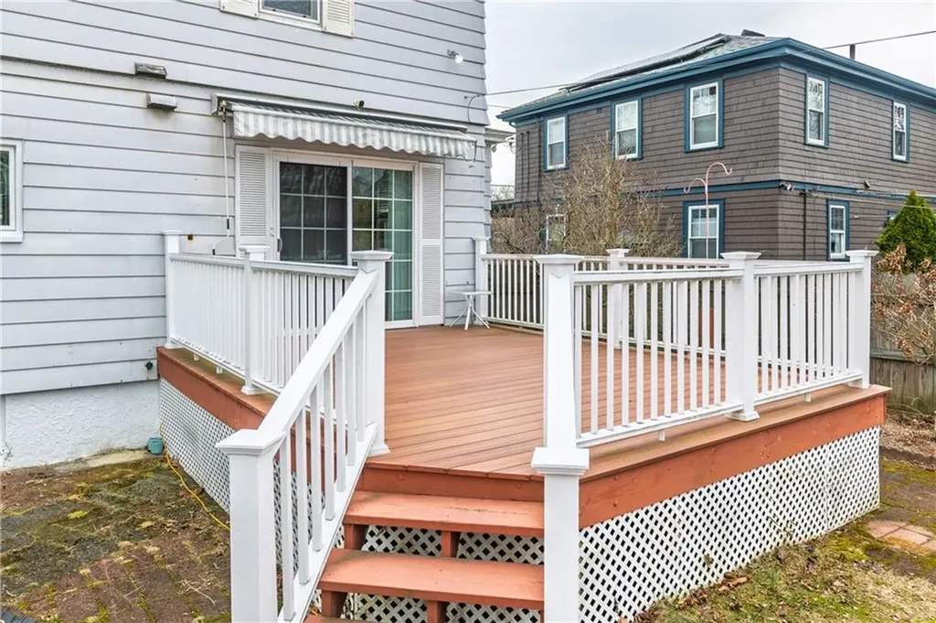 41 Berwick Lane Cranston RI 02905