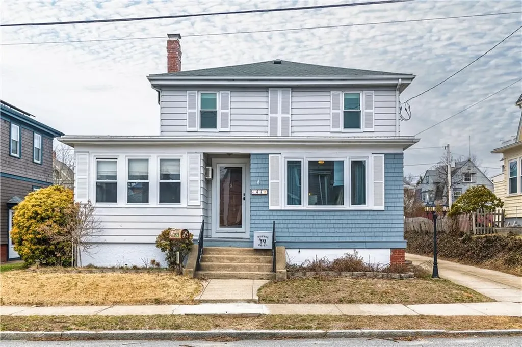 41 Berwick Lane Cranston RI 02905