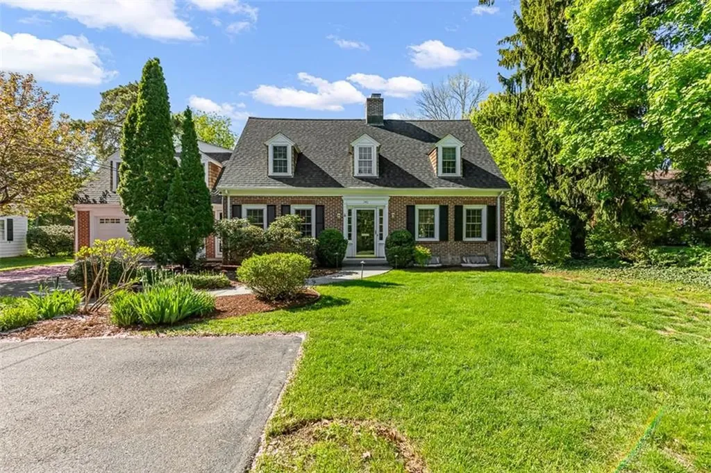 340 Newman Avenue East Providence RI 02916