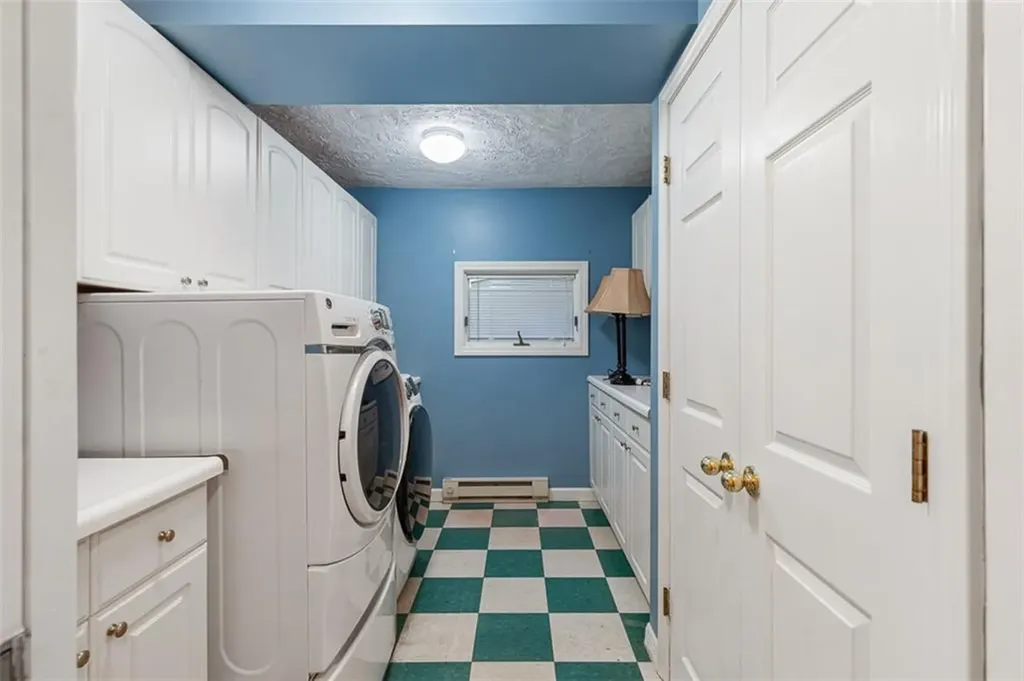 340 Newman Avenue East Providence RI 02916