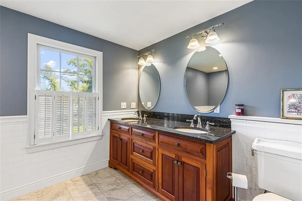 340 Newman Avenue East Providence RI 02916