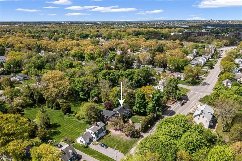 340 Newman Avenue East Providence RI 02916
