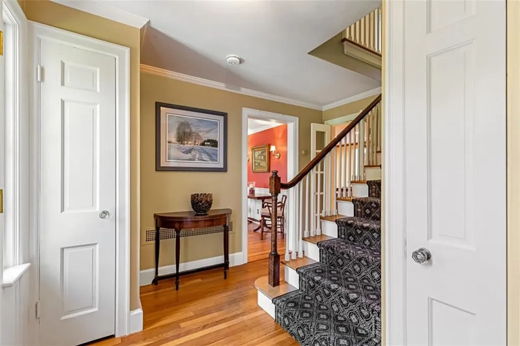 340 Newman Avenue East Providence RI 02916