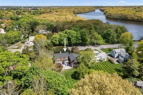 340 Newman Avenue East Providence RI 02916