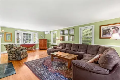 340 Newman Avenue East Providence RI 02916
