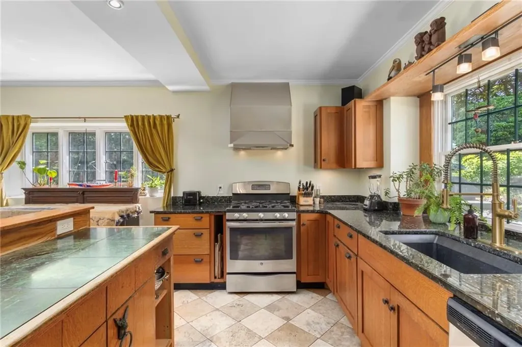 345 Highland Drive Jamestown RI 02835
