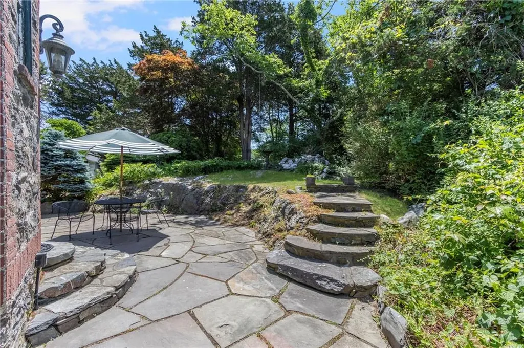 345 Highland Drive Jamestown RI 02835