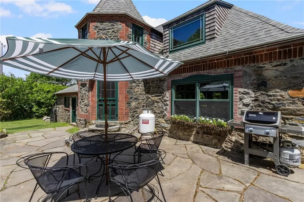 345 Highland Drive Jamestown RI 02835